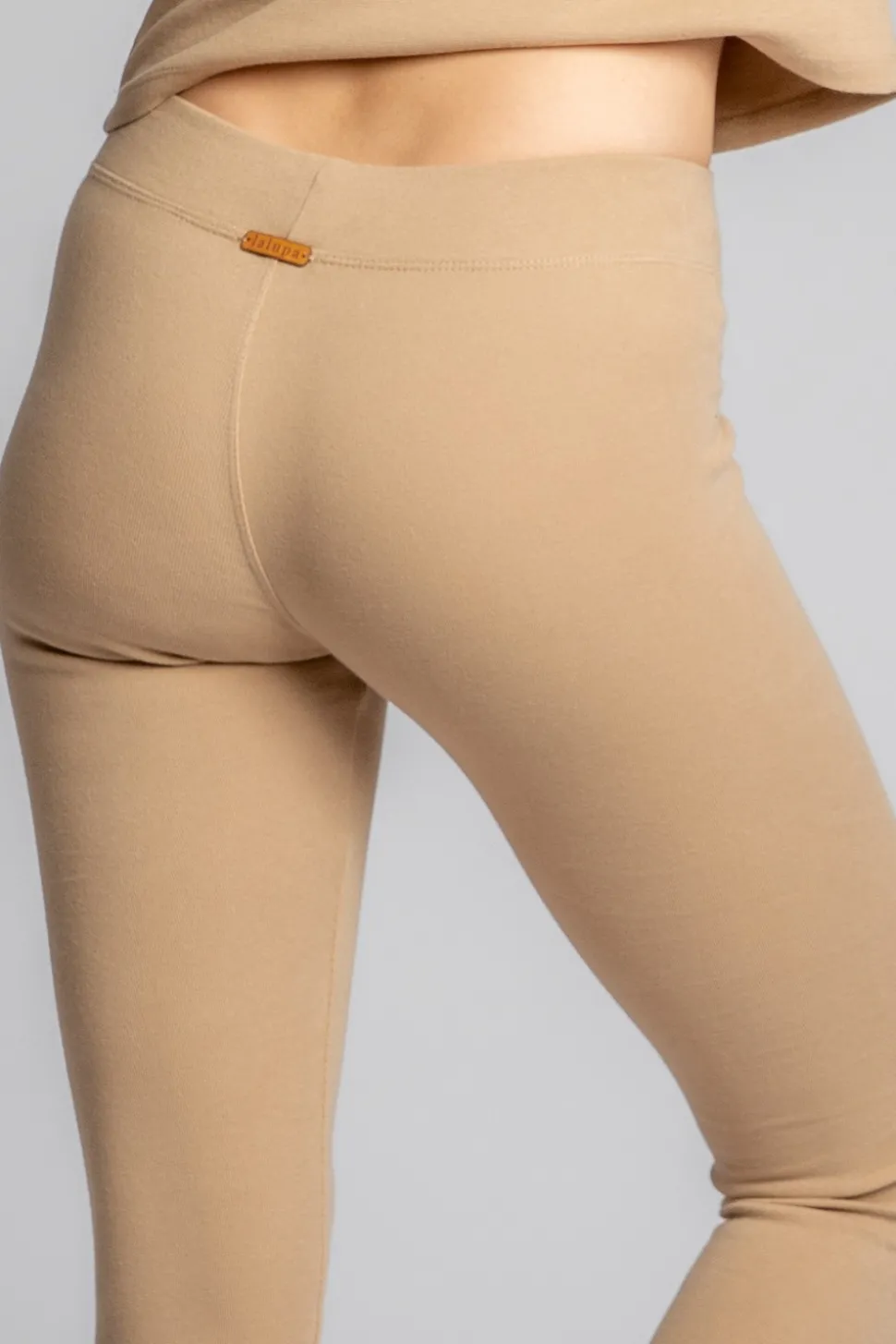 Bawełniane legginsy z dzianiny prążkowanej - cappuccino