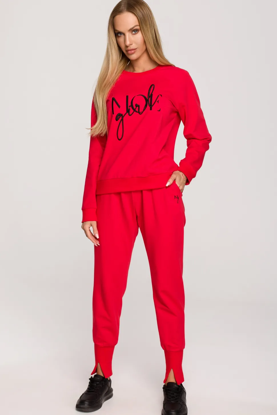 Bluza dresowa z haftem - czerwona