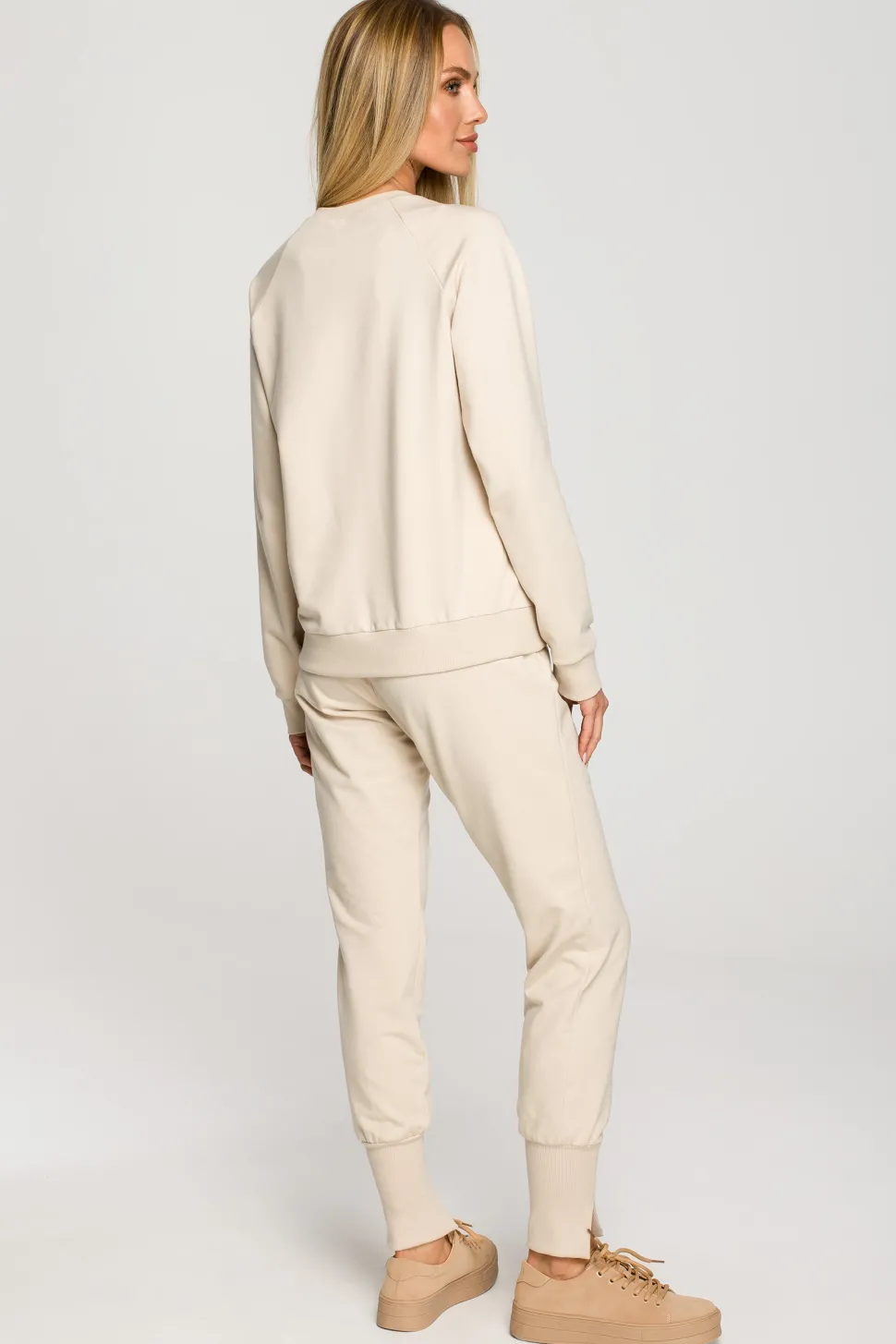 Bluza dresowa z haftem - piaskowa