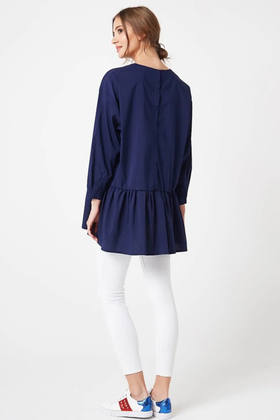 Bluza oversize zapinana z tyłu - granatowa