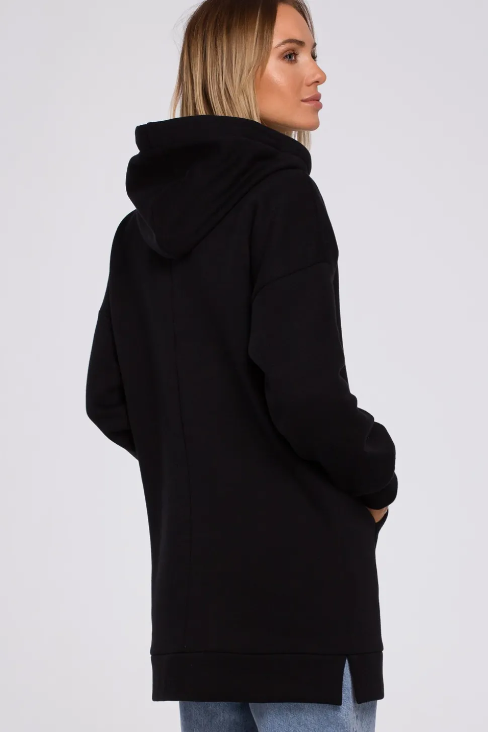 Bluza oversize z kieszenią typu kangurek - czarna