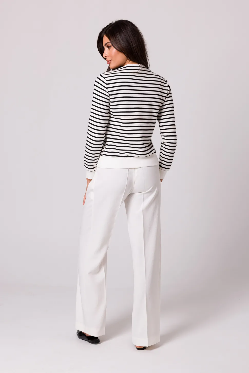 Bluza w paski z ozdobnymi guzikami - model 1