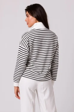 Bluza w paski z wysokim kołnierzem - model 1