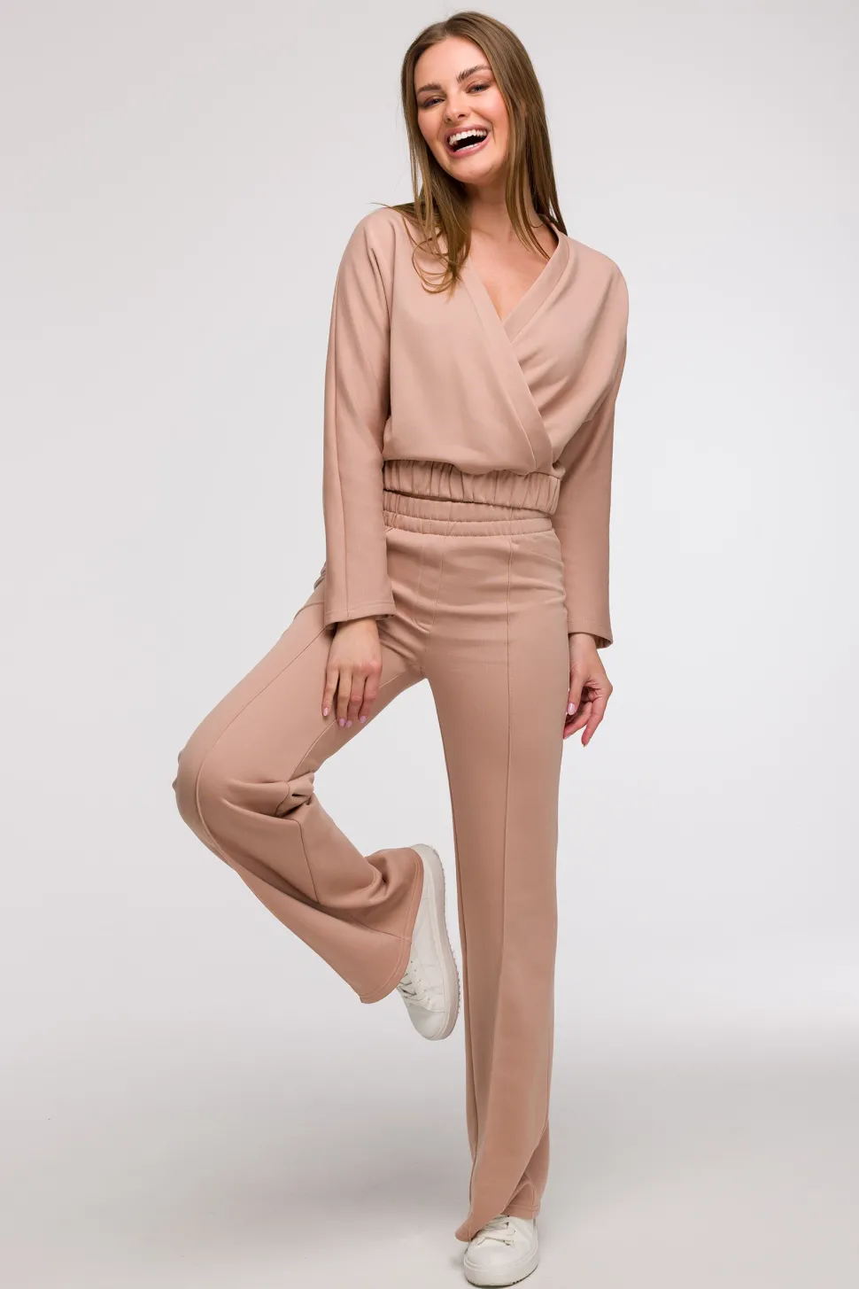 Bluza z kopertowym dekoltem - mocca