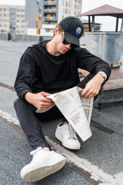Bluzka męska longsleeve z nadrukiem - czarna