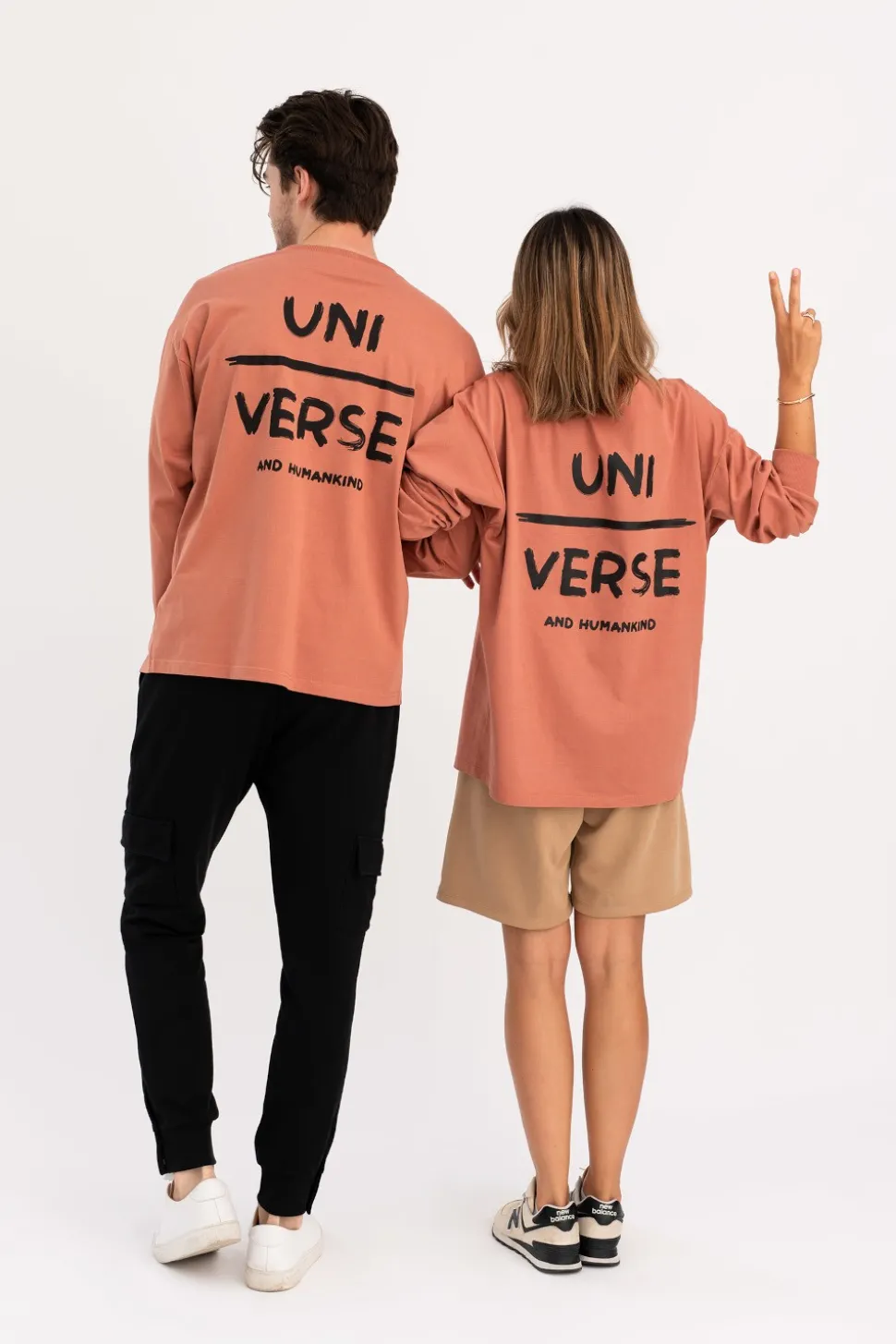 Bluzka męska longsleeve z nadrukiem - ceglasta