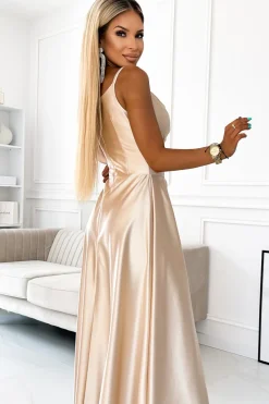 Elegancka sukienka maxi na ramiączkach - złota
