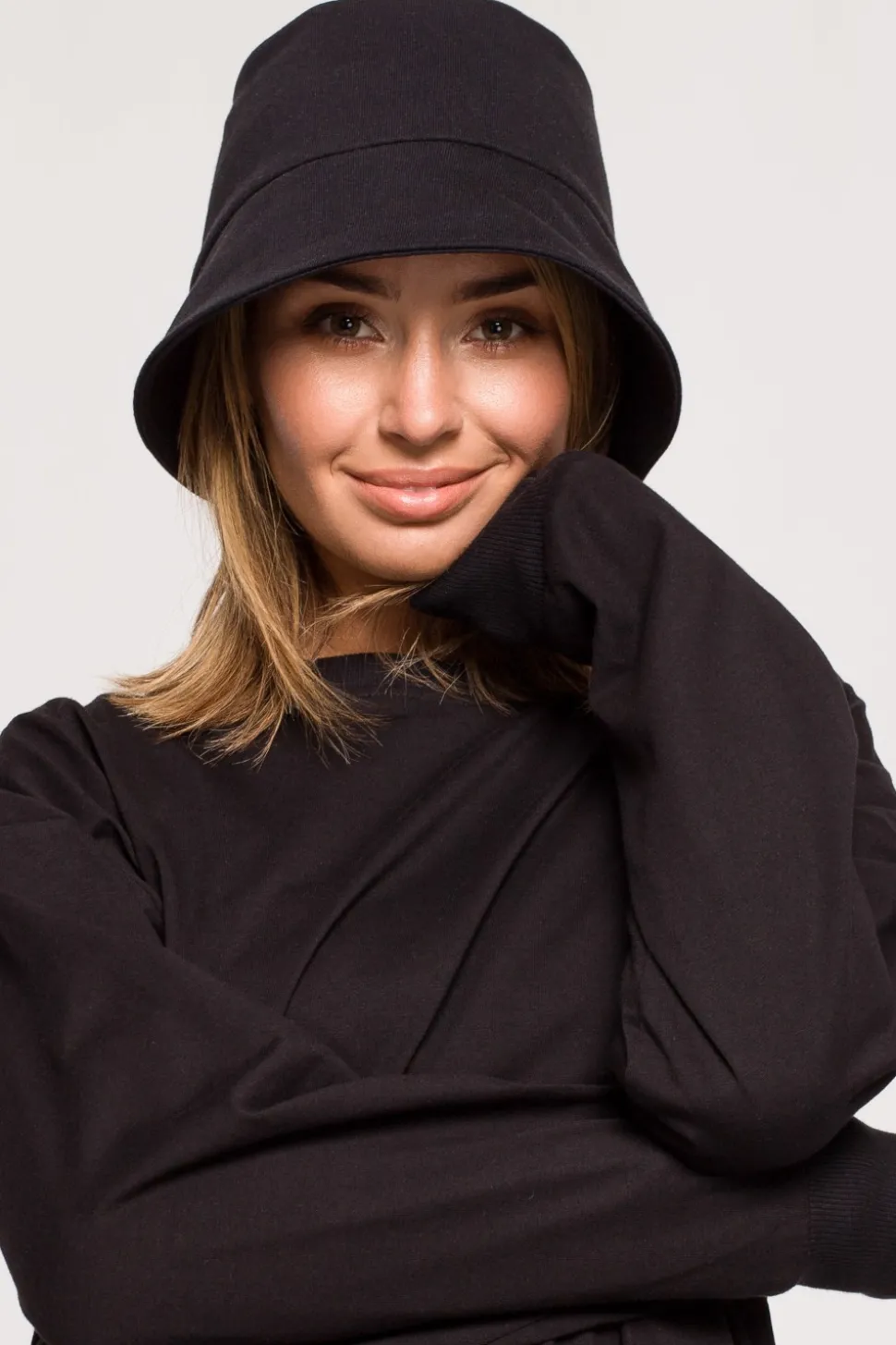 Kapelusz typu bucket hat - czarny