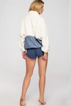 Luźna bluza pluszowa z kieszenią - model 3