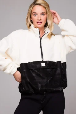 Luźna bluza pluszowa z kieszenią - model 1