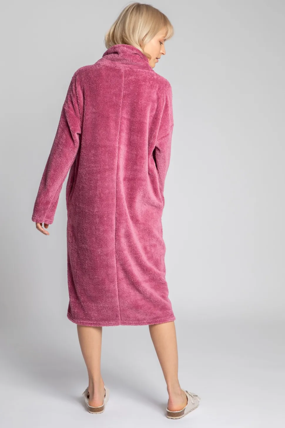 Pluszowa sukienka z kołnierzem - wrzosowa
