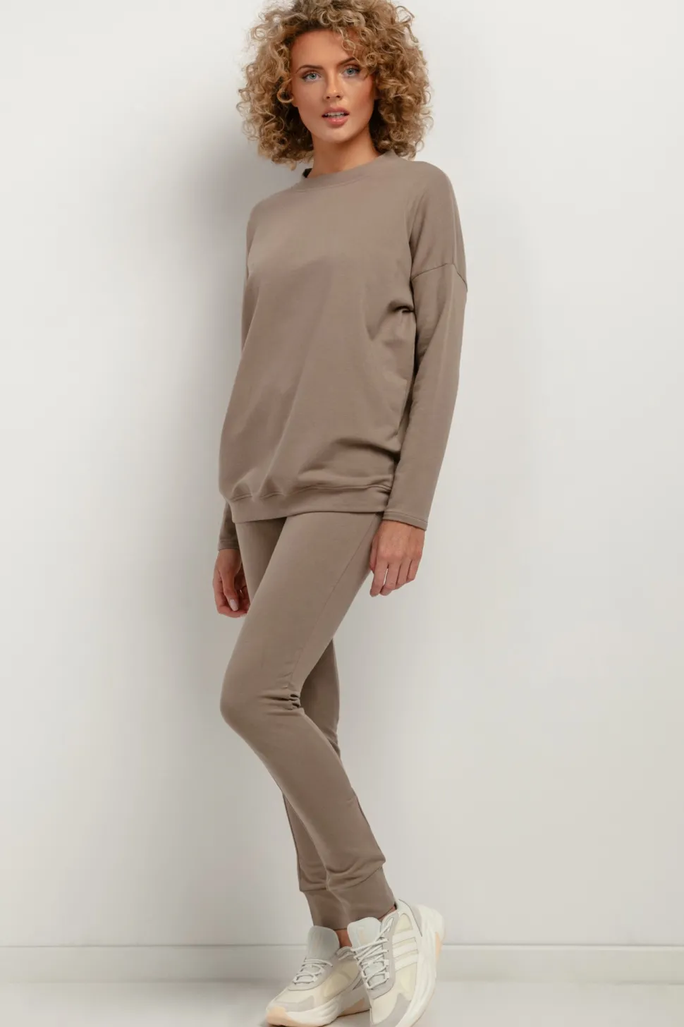 Prosta bluza damska z dzianiny - cappuccino