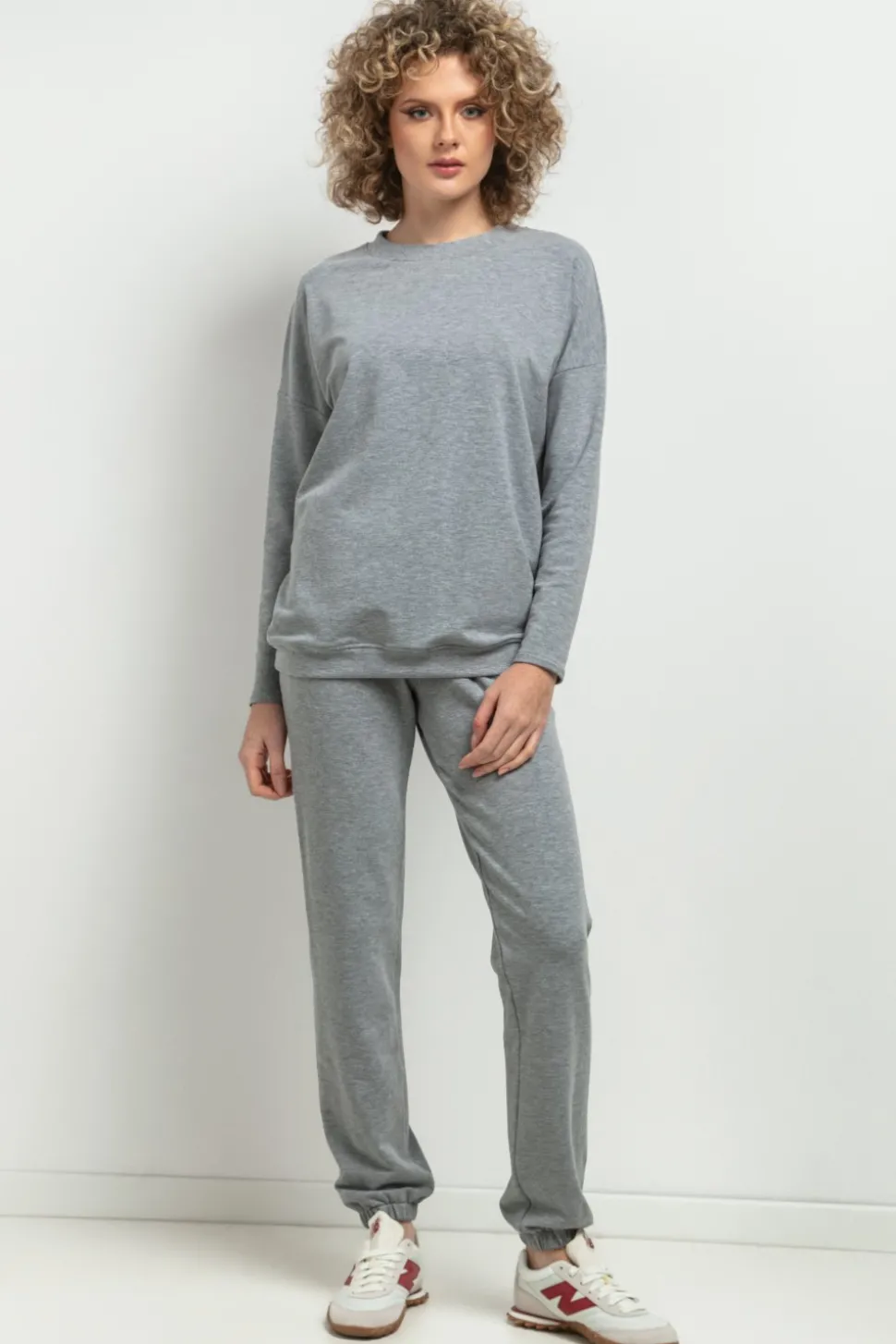 Prosta bluza dresowa - jasnoszara