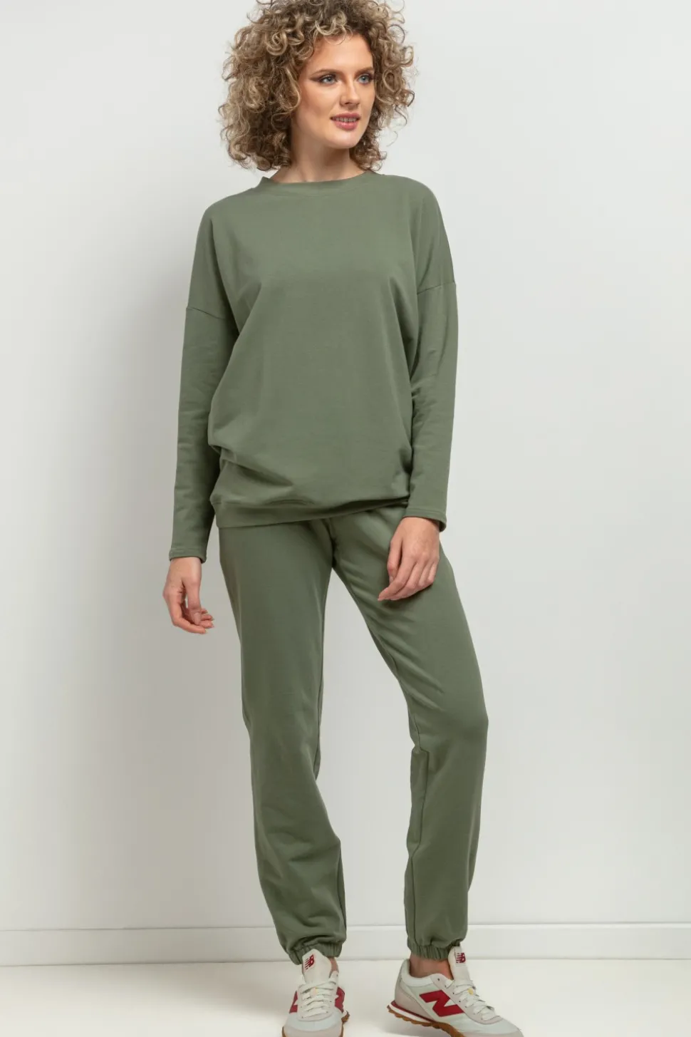 Prosta bluza dresowa - zielona
