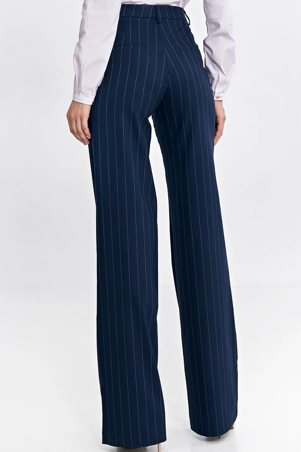 Spodnie bootcut z szerokimi nogawkami – granatowe