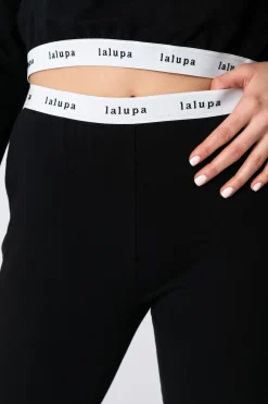 Spodnie typu joggers z logowaną gumą - czarne