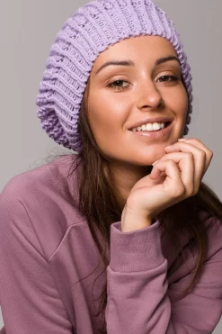 Stylowy ciepły beret - lawendowy