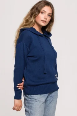 Sweter damski z kapturem - granatowy
