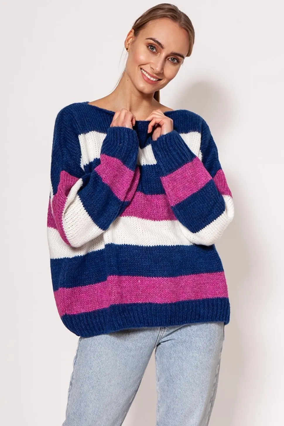 Sweter oversize w paski - kobaltowo-różowy