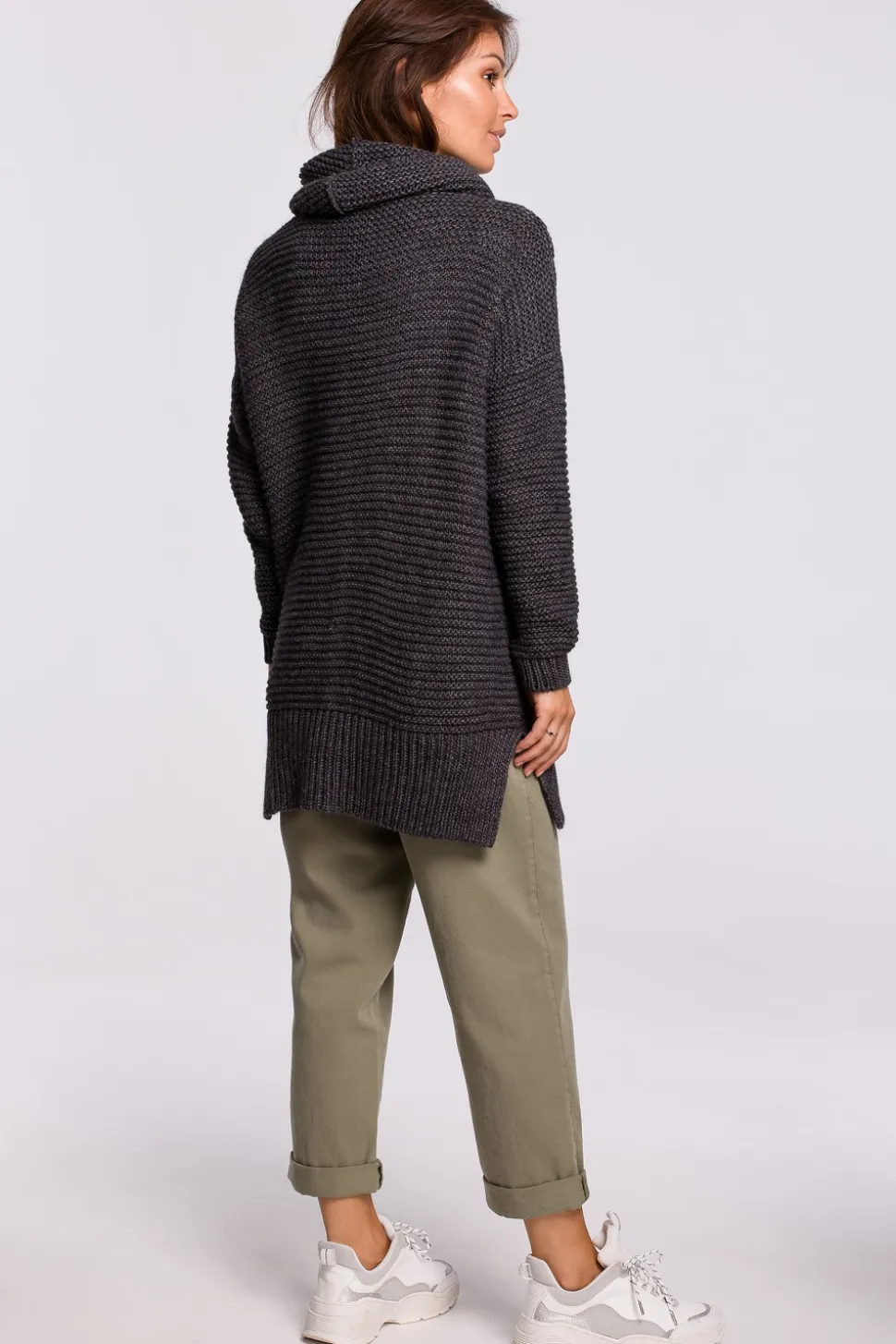 Sweter oversize z golfem - antracytowy