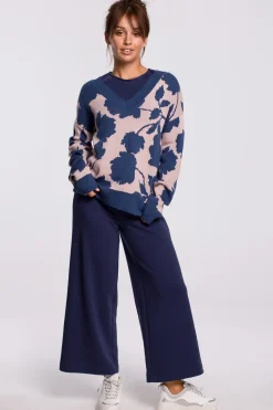 Sweter w kwiaty - model 2