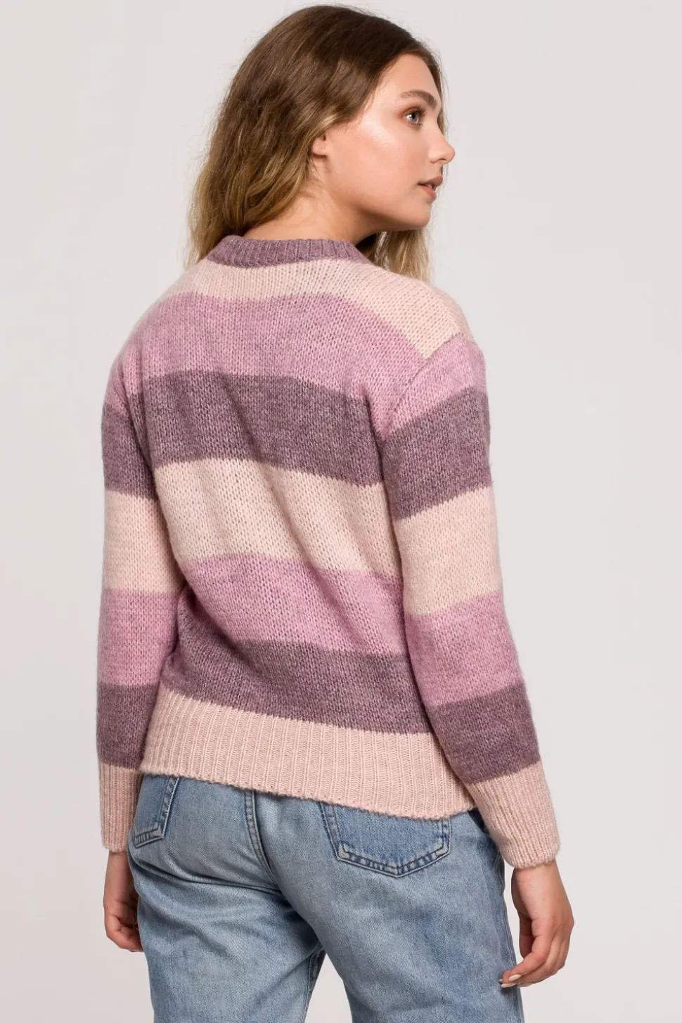 Sweter w pasy wielokolorowe - model 3