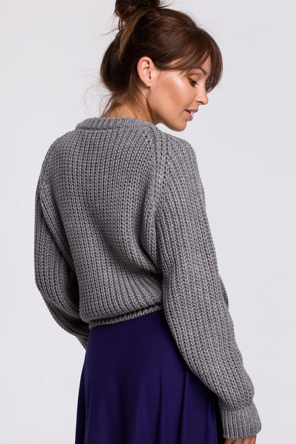 Sweter z dekoltem pod szyję - szary