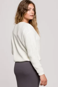 Sweter z dekoltem w serek - ecru