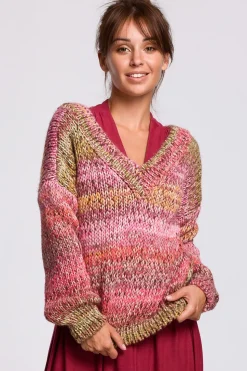 Wielokolorowy sweter z dekoltem V - malinowy